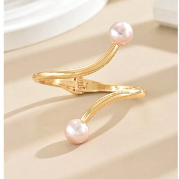 Faux Pearl Elegant Braclet - Picture 4 of 5